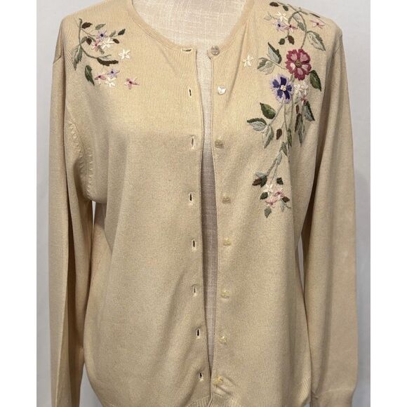 Tiara International Sweaters - Vintage 90s TIARA International Embroidered Floral Cardigan Silk Blend Cream Med